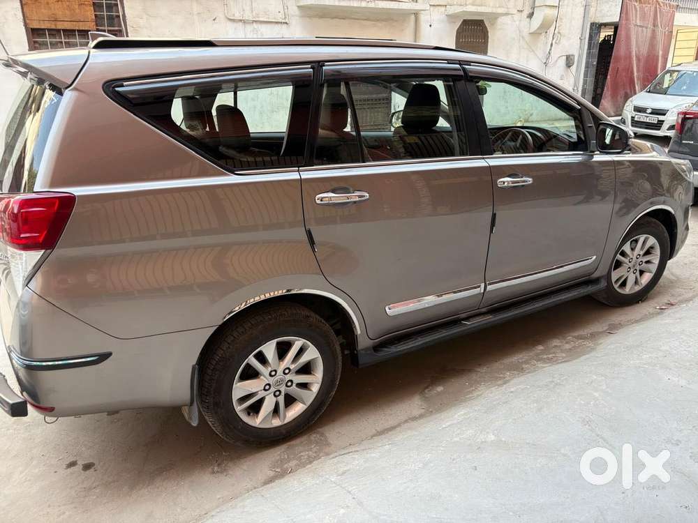 Toyota Innova Crysta 2.4 Gx Limited Edition At 7 Str, 2020, Diesel