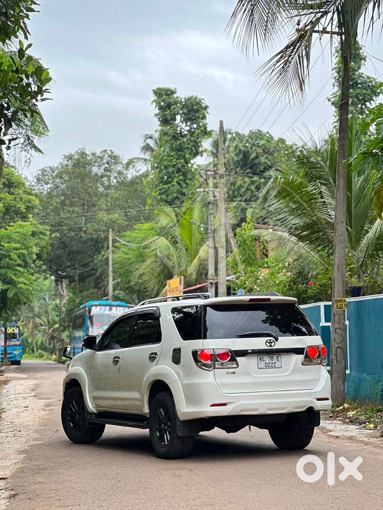 2015 Toyota Fortuner Diesel, 187000 Km Driven