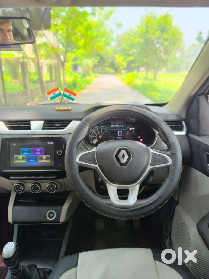 Renault Triber Rxz, 2020, Petrol