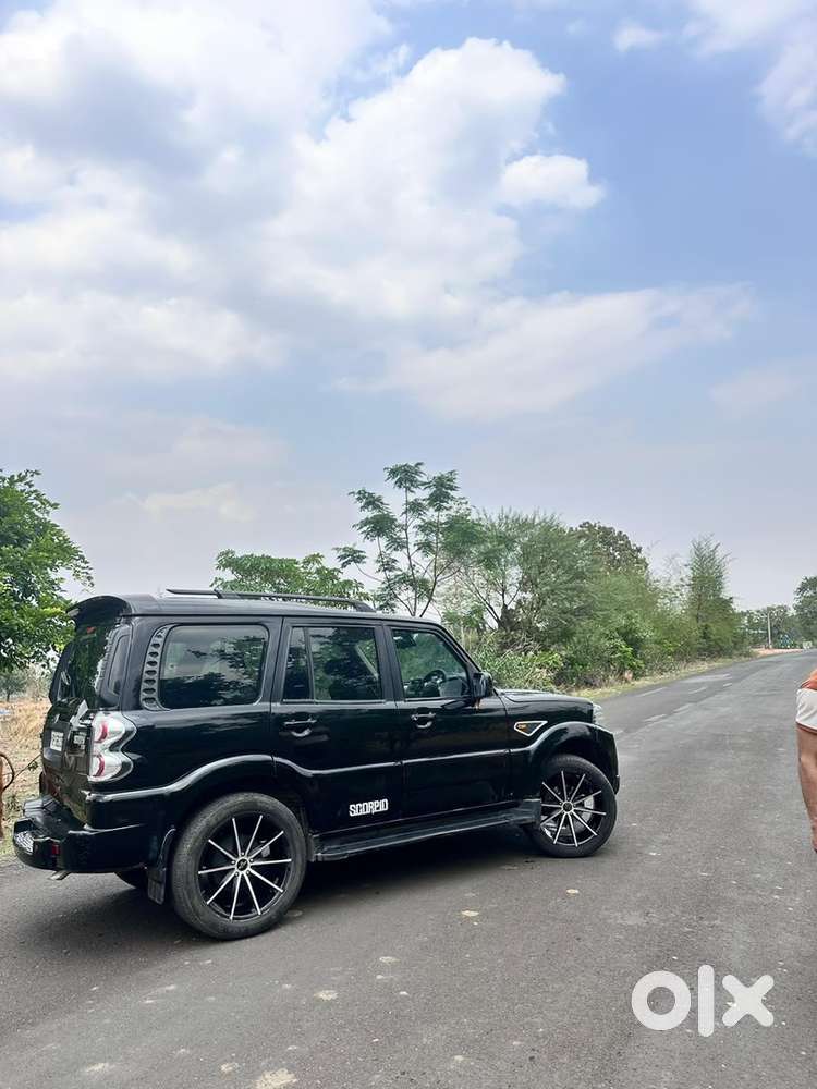 Mahindra Scorpio Classic 2015