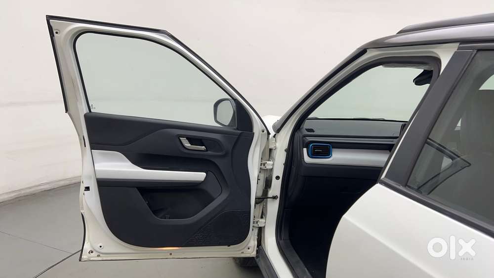 Tata Punch Creative Amt, 2022, Petrol