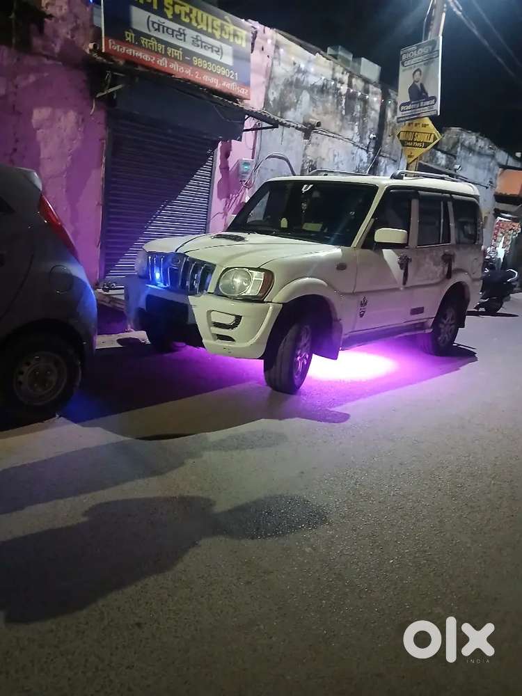 Mahindra Scorpio Classic 2011 Diesel 17055 Km Driven