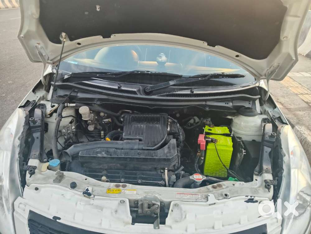 Maruti Suzuki Swift Lxi Optional-o, 2017, Petrol