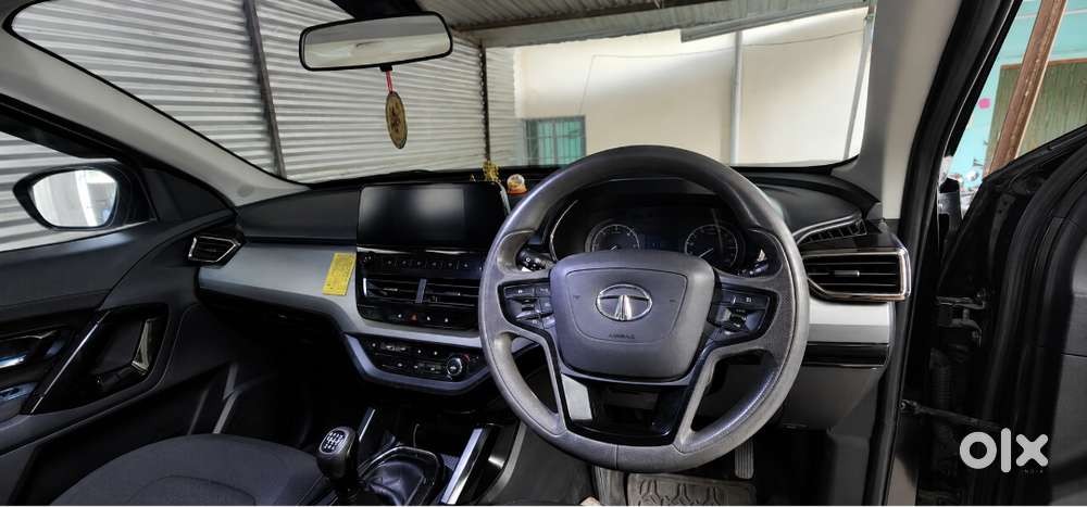 2023 Tata Safari Xt Plus Dark Edition 2023  Single Owner  Excellent