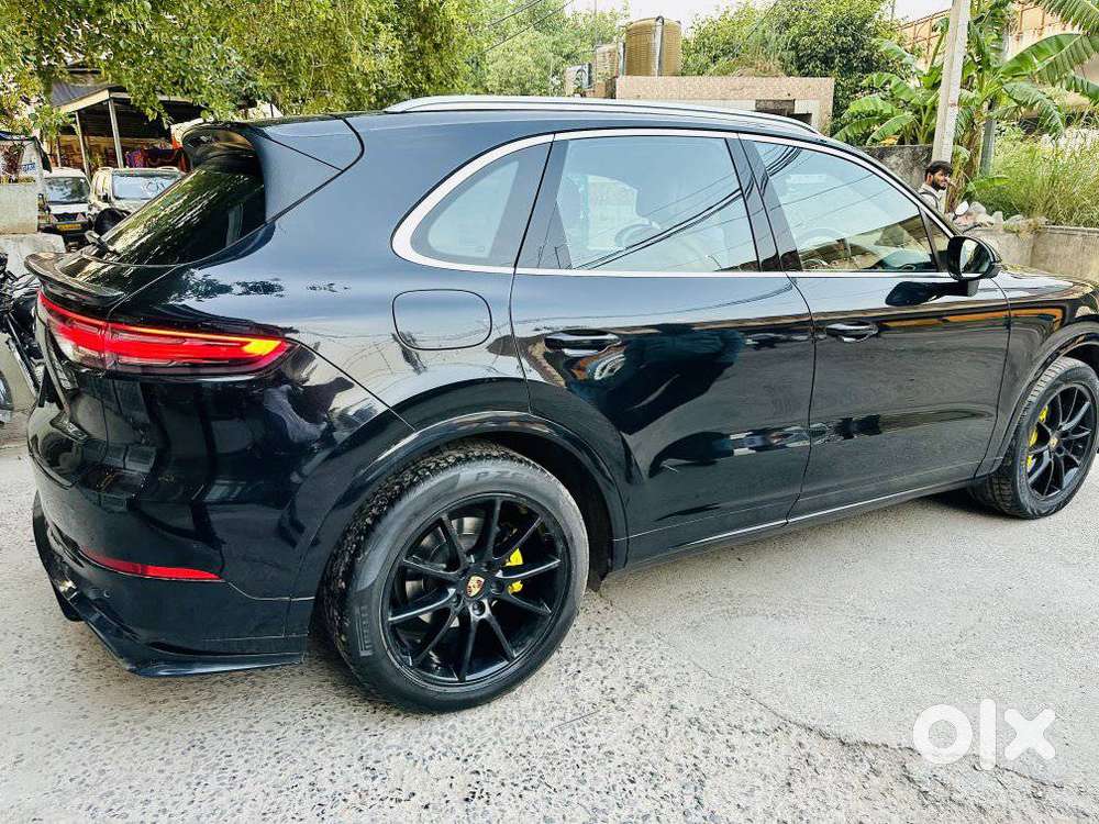 Porsche Cayenne V6 Tiptronic, 2023, Petrol