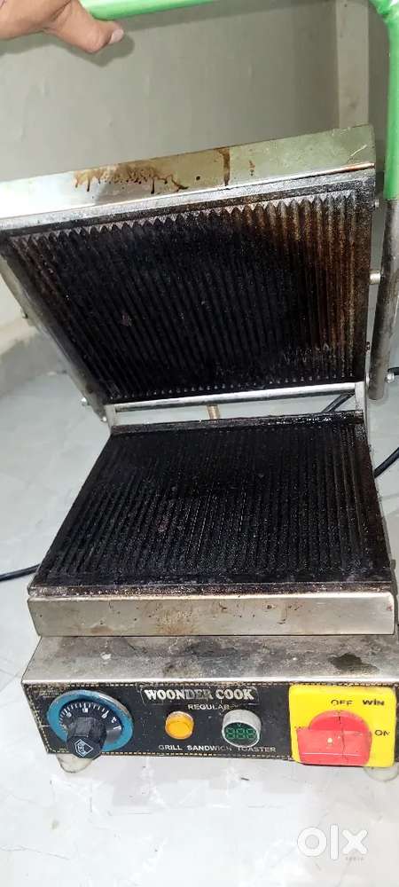 Sandwich grill