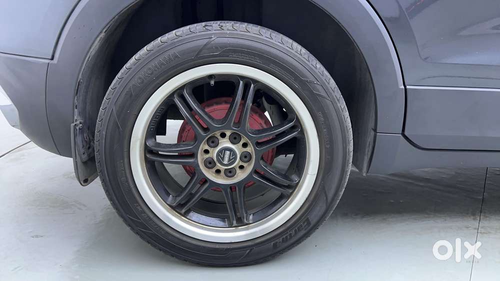 Volkswagen Taigun 1.0 Tsi Highline At, 2022, Petrol