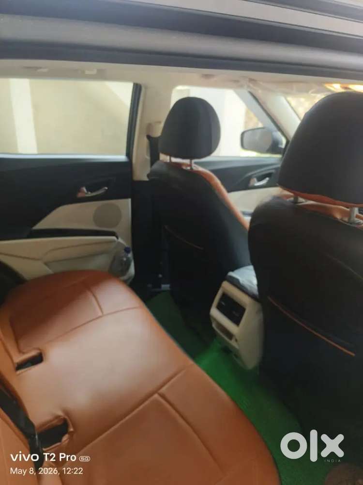 Mahindra Xuv 3xo 2025