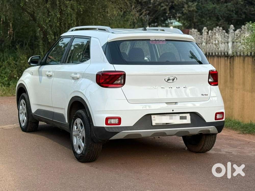 Hyundai Venue Petrol 2022 Model