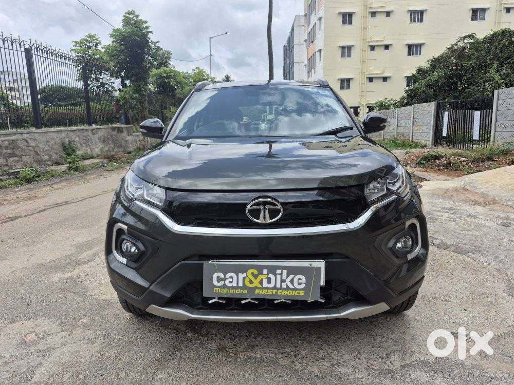 Tata Nexon 1.2 Revotron Xza Plus, 2020, Petrol