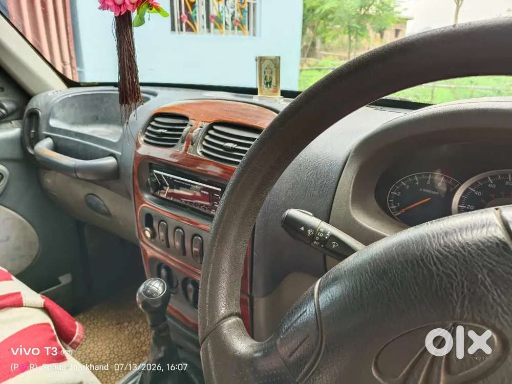 Mahindra Scorpio  2005