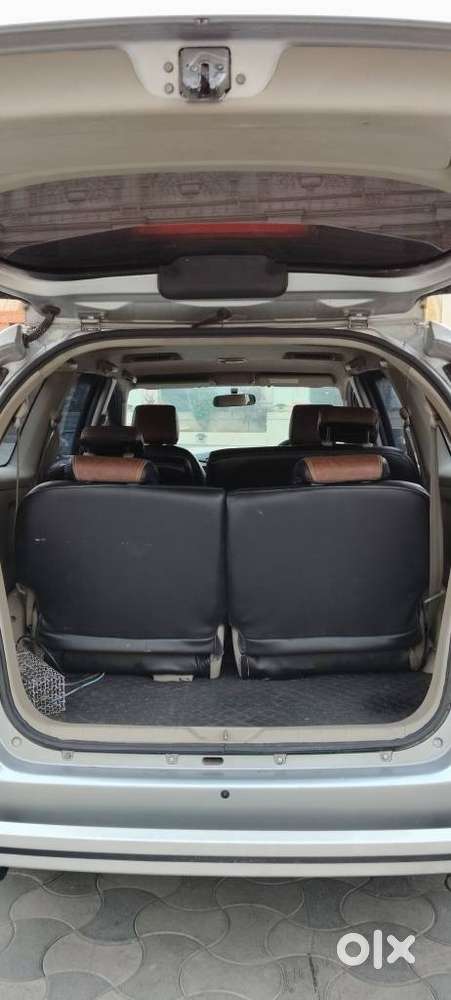 Toyota Innova 2.5 Vx 7 Str Bs-iii, 2011, Diesel