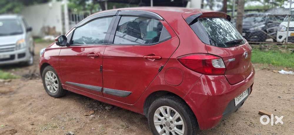 Tata Tiago 1.2 Revotron Xza, 2018, Petrol