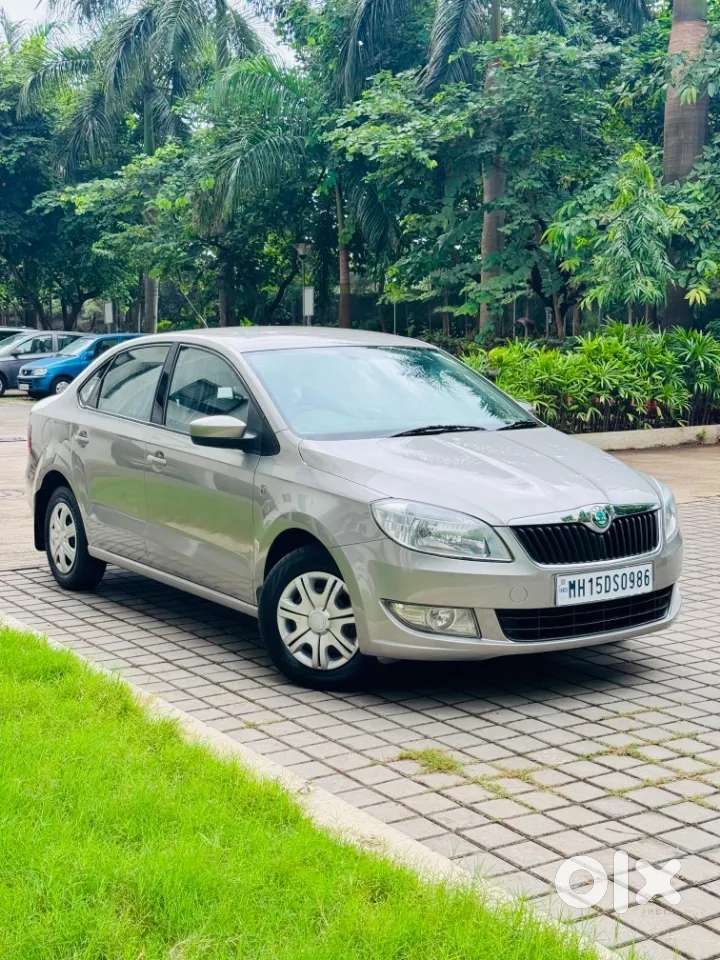 Skoda Rapid 1.6 Mpi At Ambition, 2013, Petrol