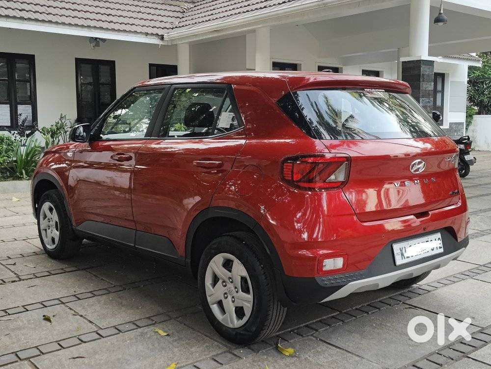 Hyundai Venue S 1.2 Petrol, 2020, Petrol