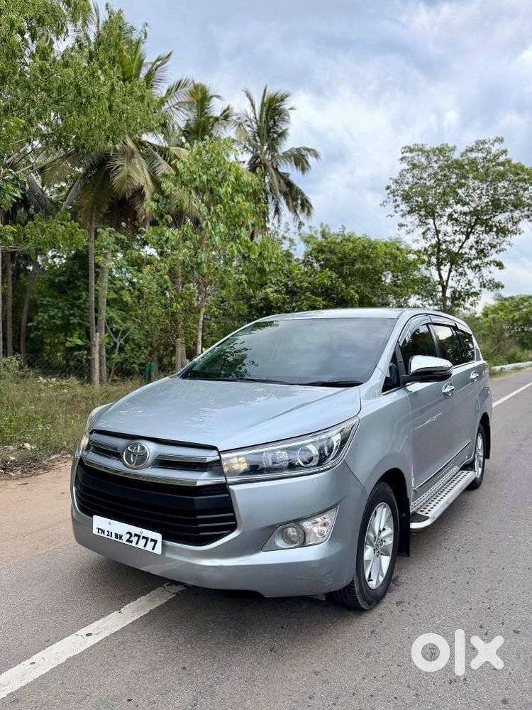 Toyota Innova Crysta 2.4 V 8 Str, 2017, Diesel
