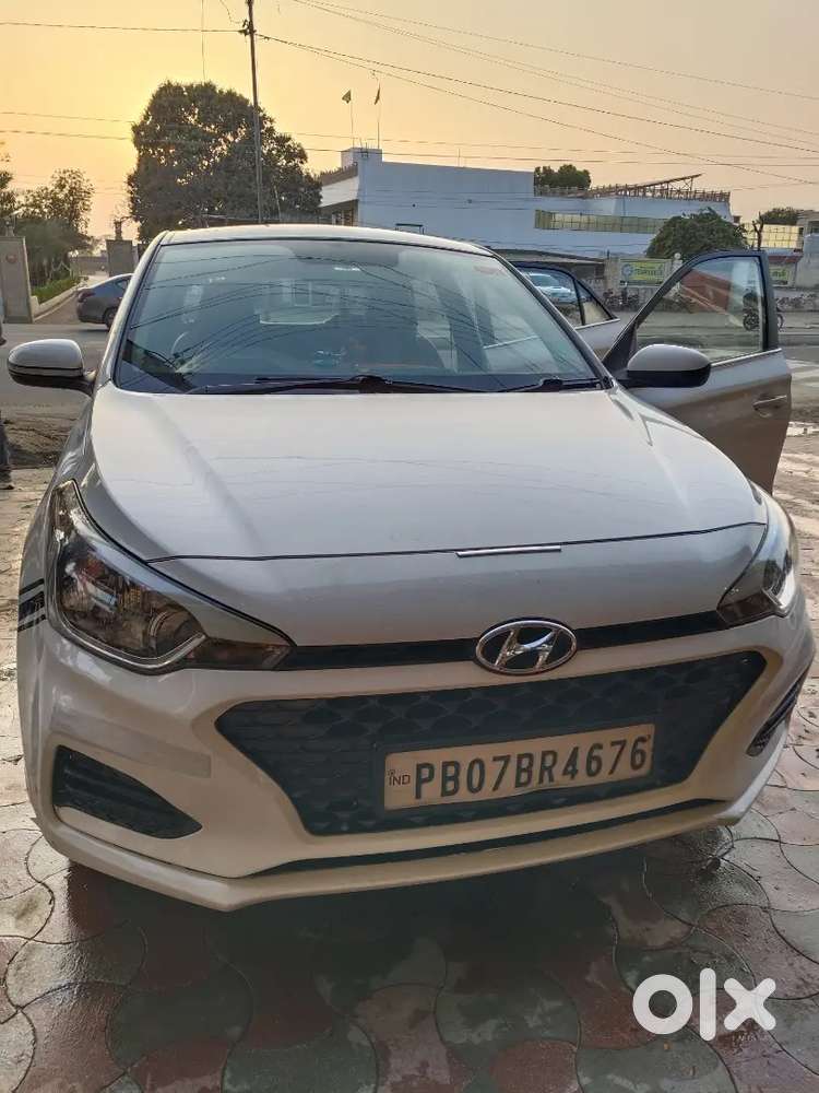 Hyundai I20 2018 Petrol 46000 Km Driven
