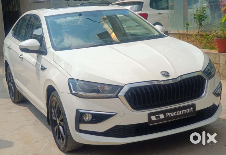 Skoda Slavia 1.0 Tsi Style At, 2022, Petrol