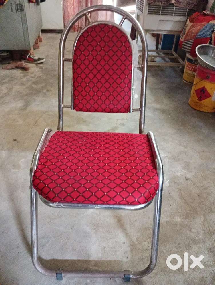 Vip kursi koi dikaat nhi hai tent bech rahe hai Kids Furniture
