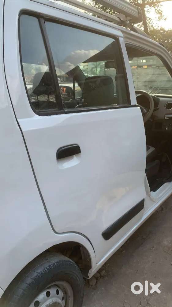 Wagonar Lxi Pro + 
Running 95000
Model 2014 
Cng Company Fitted 
Just