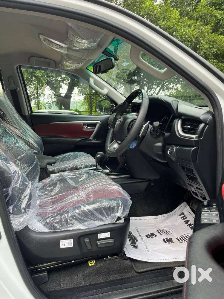 Toyota Fortuner Legender 4x2 At 2.8, 2025, Diesel