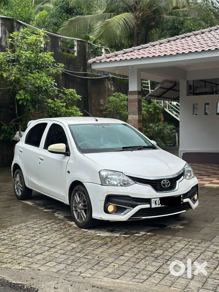 Toyota Etios Liva 2015