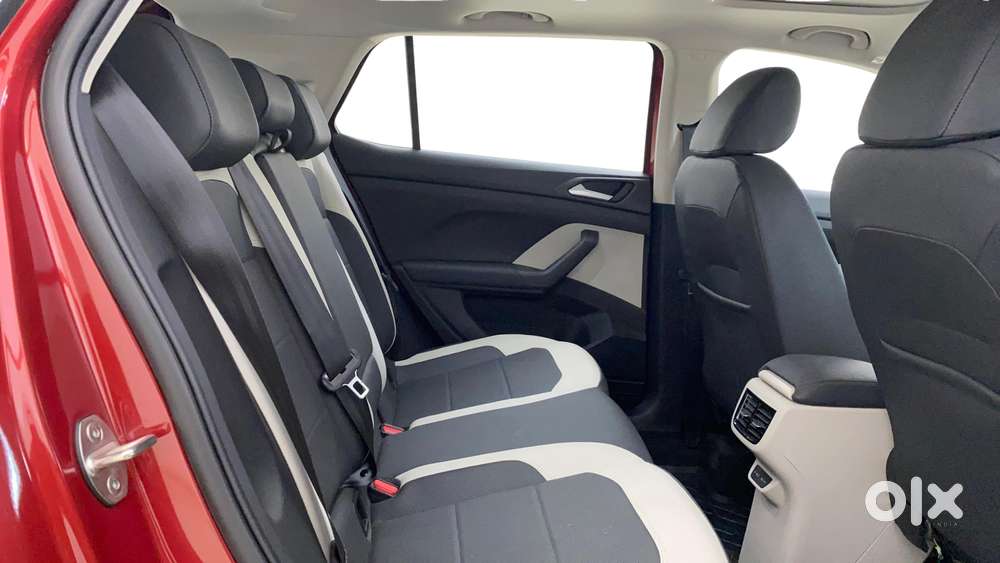 Volkswagen Taigun 1.0 Tsi Topline At, 2023, Petrol