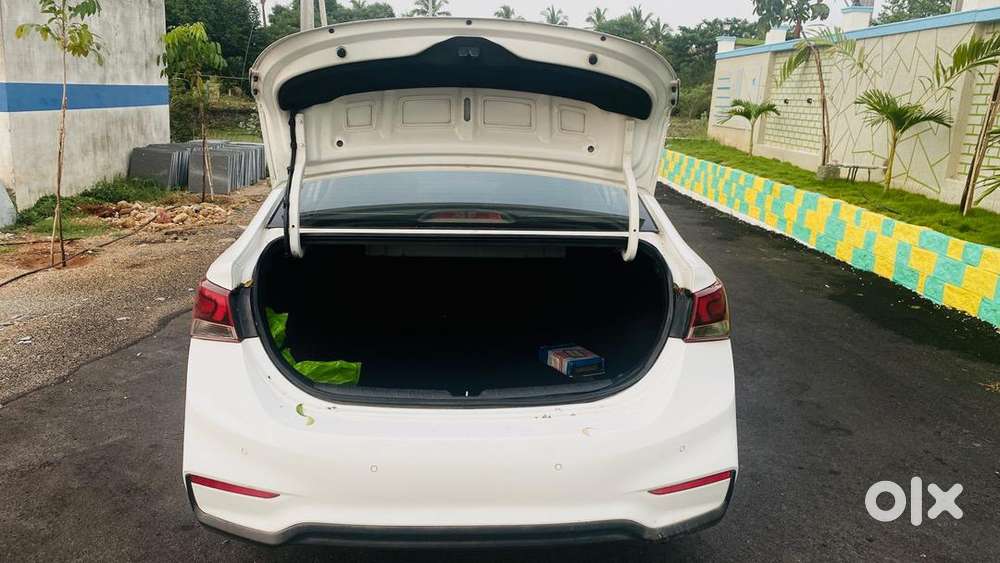 Hyundai Verna 1.6 Vtvt Auto Sx O