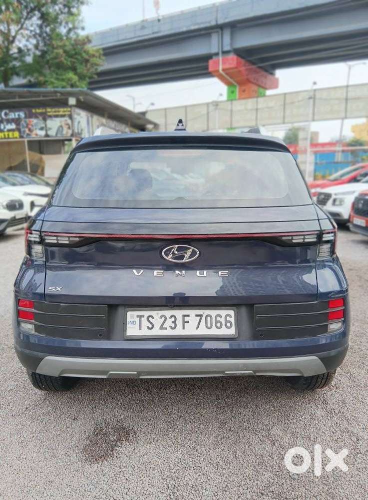 Hyundai Venue Sx Mt, 2022, Petrol