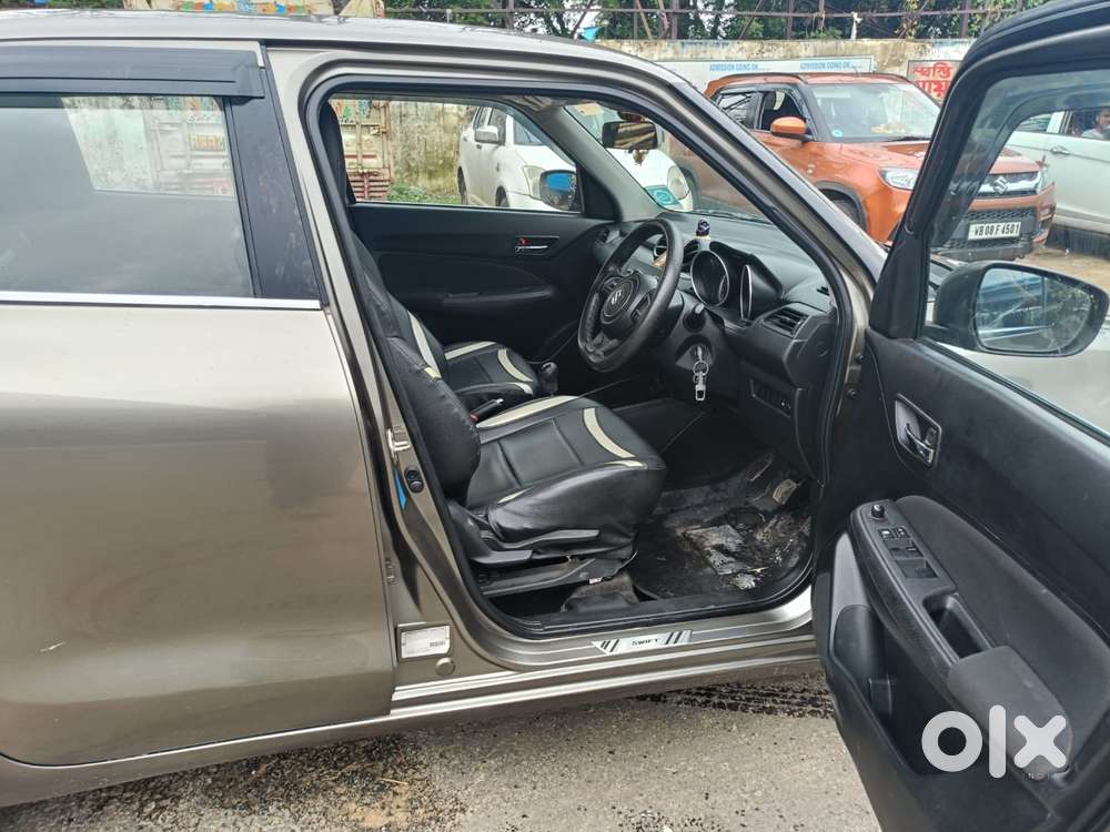 Maruti Suzuki Swift Vxi 1.2 Abs Bs-iv, 2018, Petrol