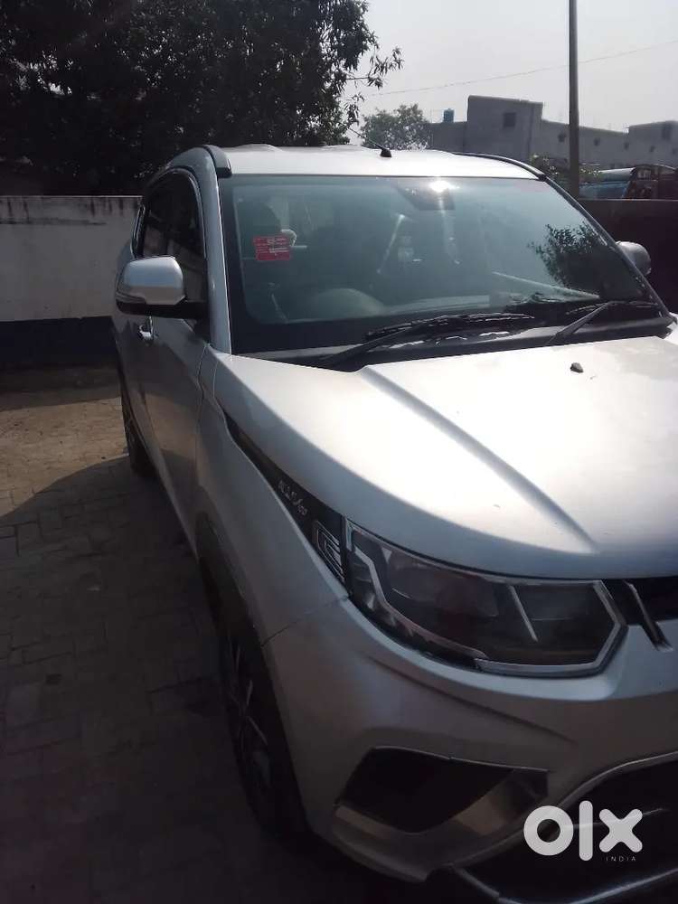 Mahindra Kuv100 Nxt 2018 Petrol Dual Tone