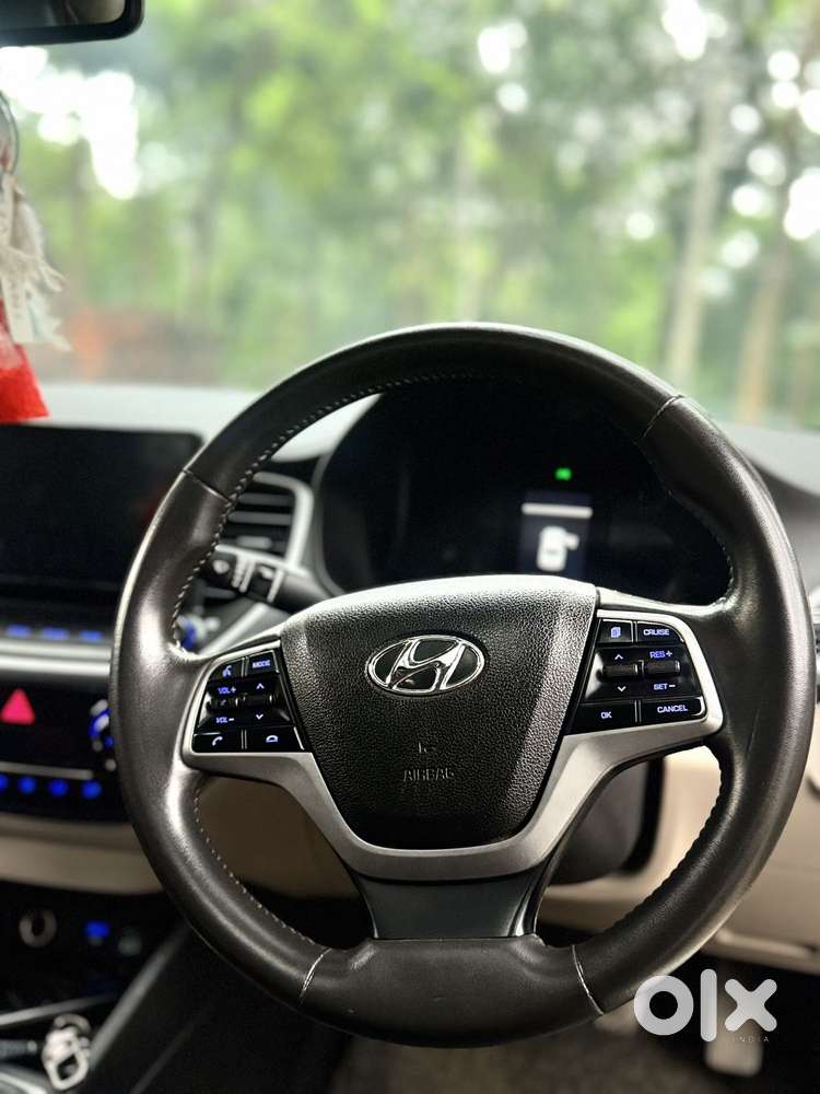 Hyundai Verna 1.5 Sx Petrol Mt, 2022, Petrol