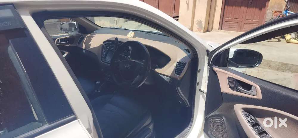 I 20 (o) Car Condition Ok Push Button Start Wireless Charger