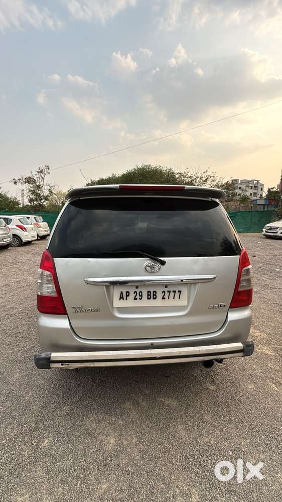 Toyota Innova 2.5 Gx 7 Str Bs-iii, 2007, Diesel