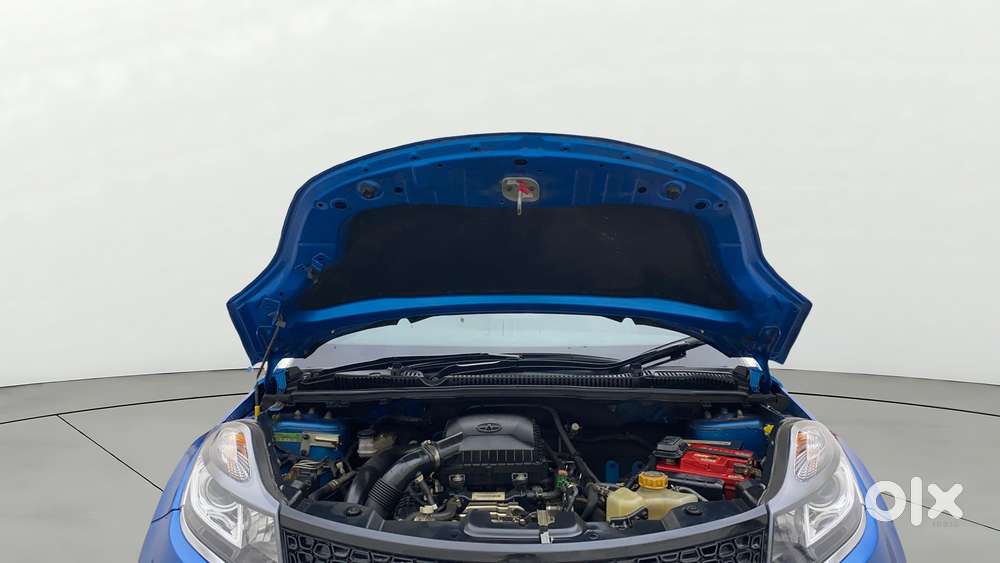 Tata Nexon 1.2 Revotron Xza Plus Dualtone, 2018, Petrol