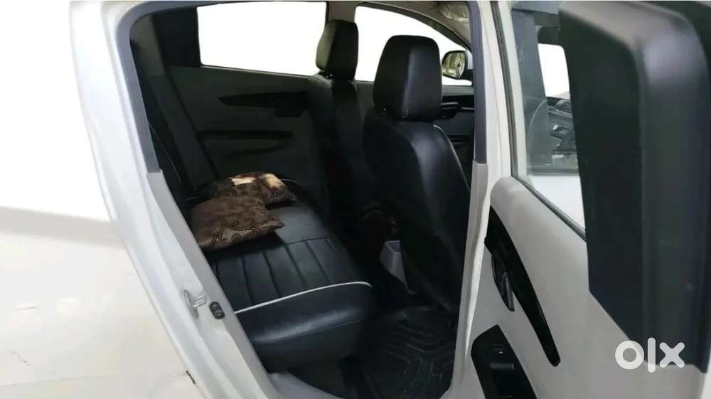 Mahindra Kuv 100 2016 Model (petrol+cng)