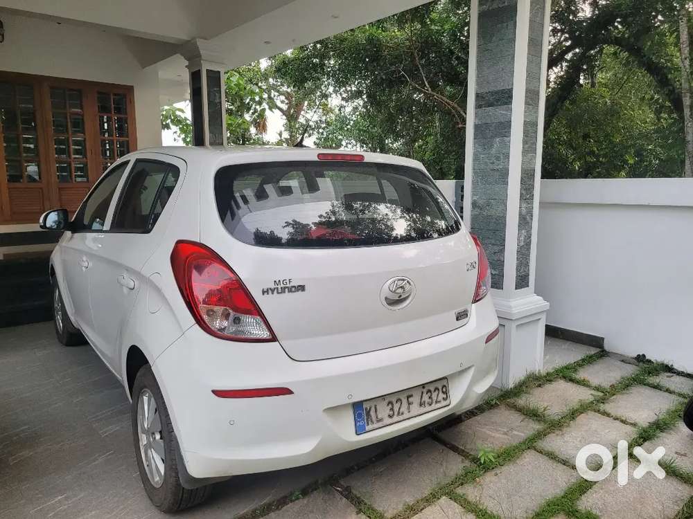 Hyundai 120 2013 Sportz Model