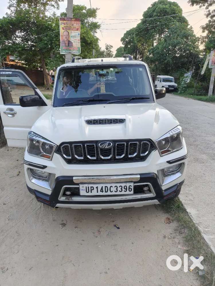 Mahindra Scorpio S6 Plus 2017