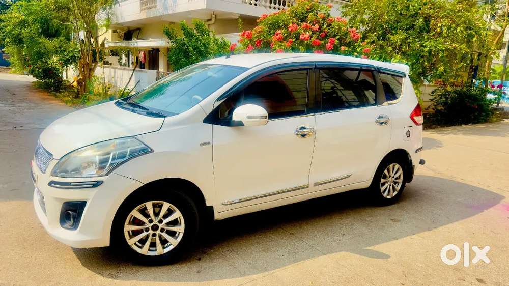 Maruti Suzuki Ertiga Zdi Topend 2012 Diesel Excellent Condition