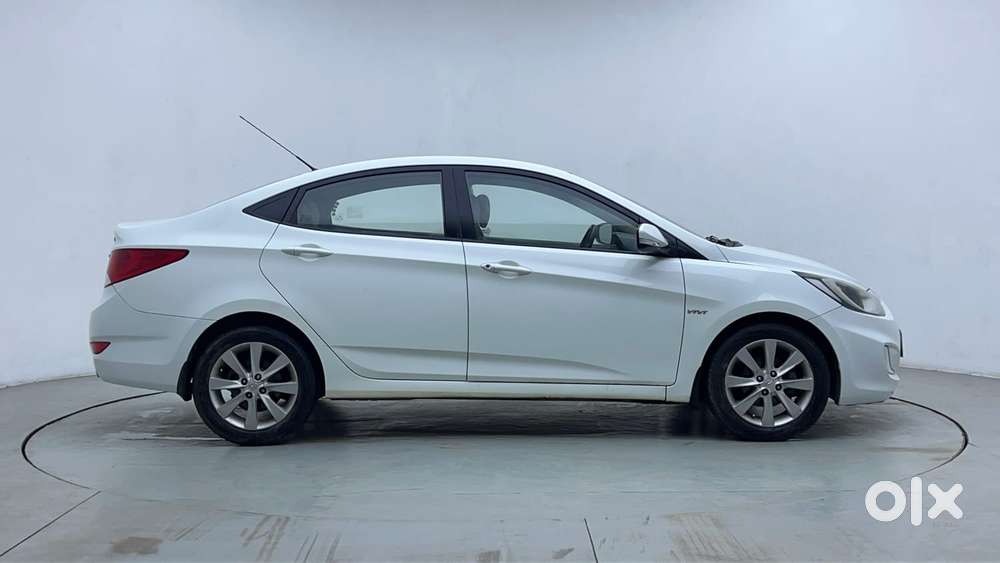 Hyundai Verna 1.6 Vtvt Sx, 2012, Petrol