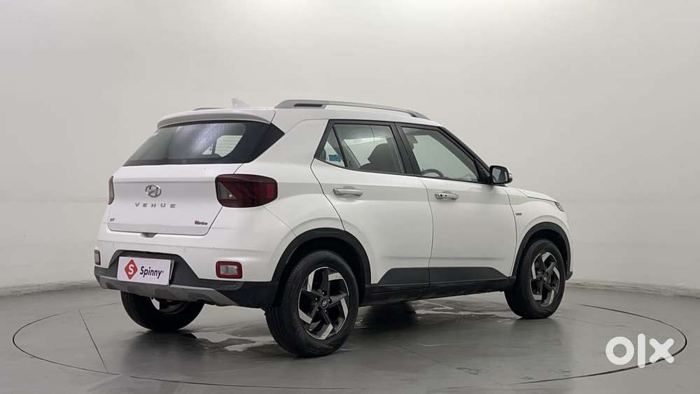 Hyundai Venue 1.0 Sx (o) Turbo Dct, 2019, Petrol