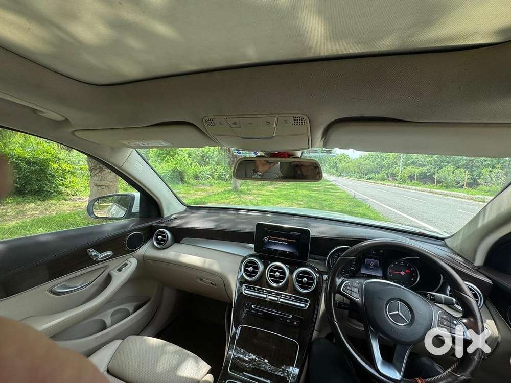 Mercedes-benz Glc 2016 Petrol Well Maintained