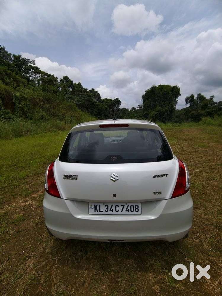Maruti Suzuki Swift Vxi + Manual, 2014, Petrol