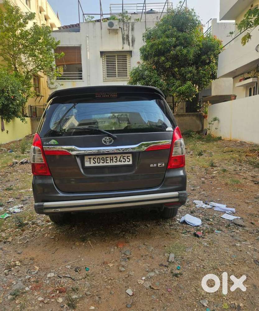 Toyota Innova 2.5 Z Diesel 7 Seater Bs Iv, 2015, Diesel
