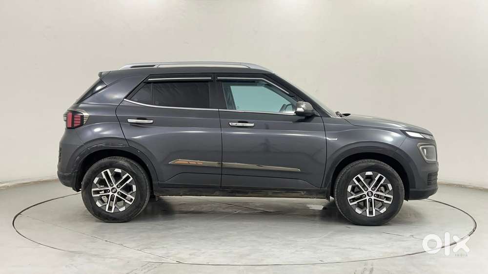 Hyundai Venue 1.0 Sx (o) Turbo Dct, 2025, Petrol