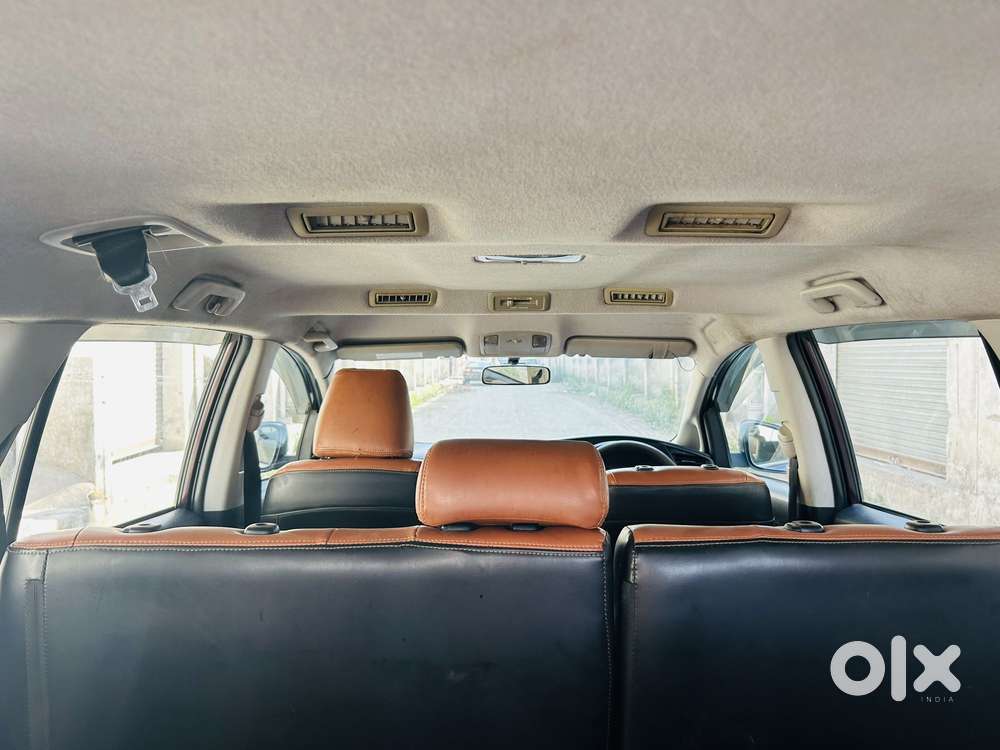 Toyota Innova Crysta 2.8 Gx At, 2016, Diesel