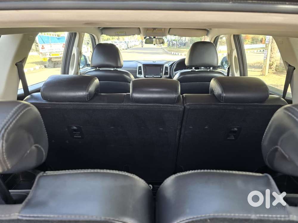 Mahindra Alturas G4 4x2 At, 2019, Diesel