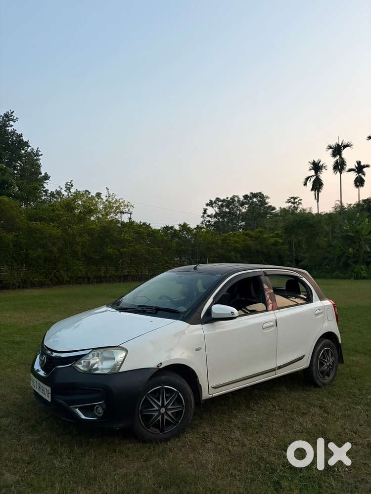 Toyota Etios Liva Petrol 2015