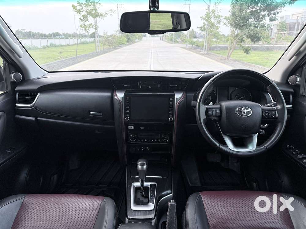 Toyota Fortuner Legender 4x2 At 2.8, 2024, Diesel