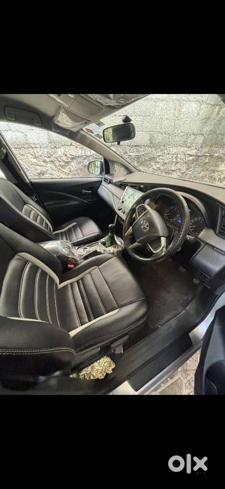 Toyota Innova Crysta 2.4 Gx Limited Edition 7 Str, 2023, Diesel
